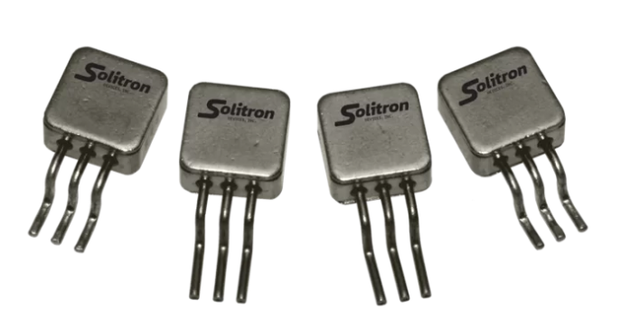 Solitron陽性陰性穩壓器 Solitron陽性陰性穩壓器